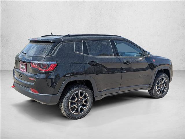 New 2026 Jeep Compass Trailhawk image 2