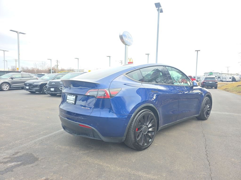 Used 2022 Tesla Model Y Performance image 8