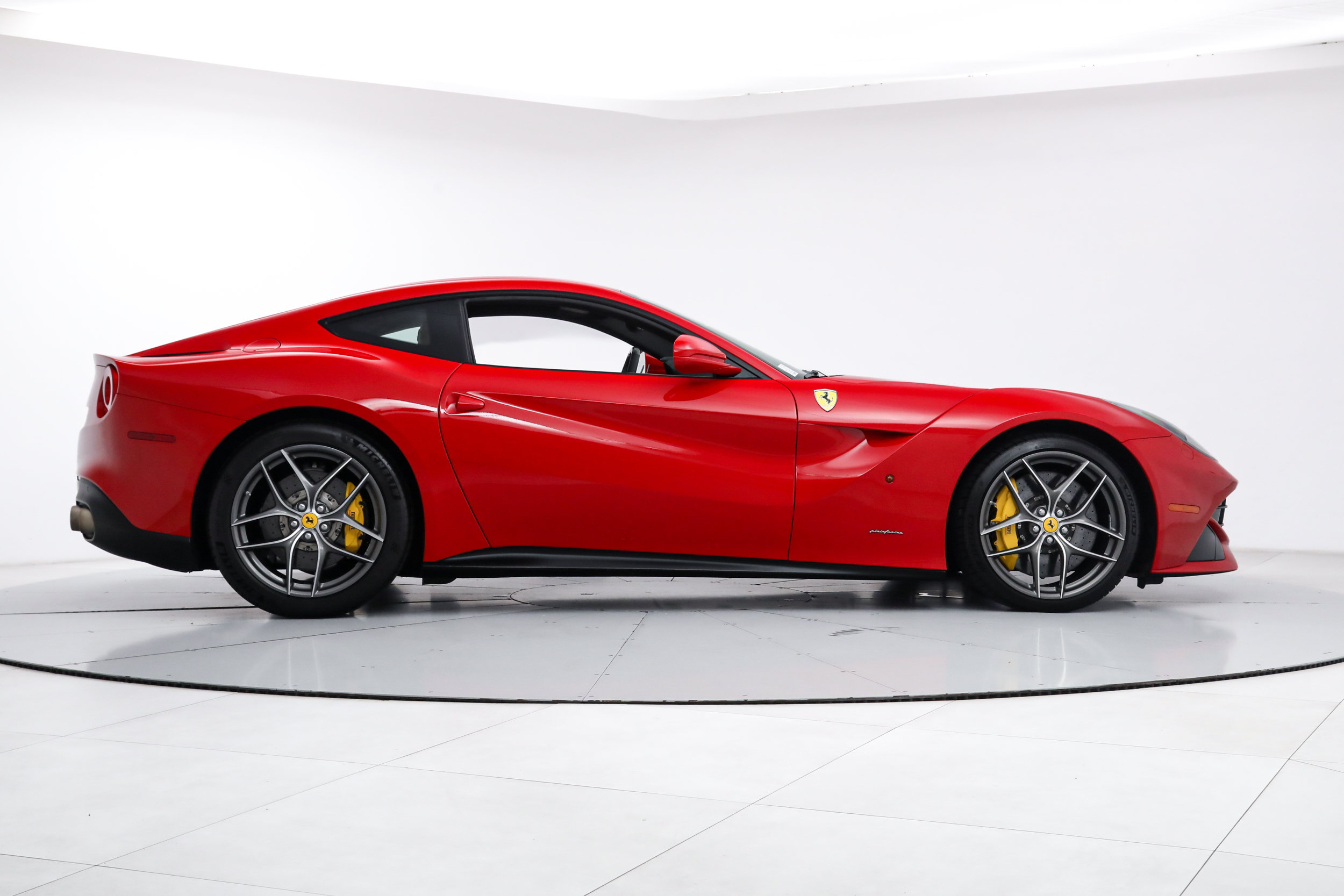 Certified 2014 Ferrari F12 Berlinetta RWD image 9