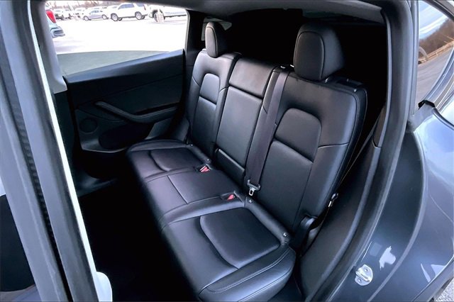 Used 2021 Tesla Model Y Long Range image 20