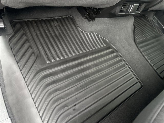 Used 2024 Chevrolet Silverado 1500 LT image 36