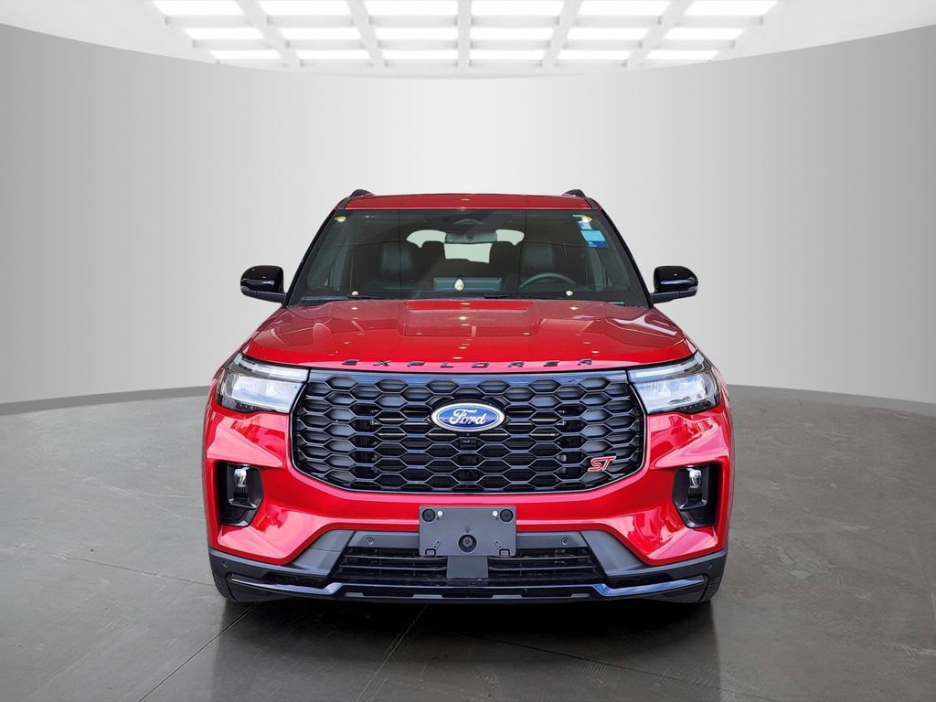 Used 2025 Ford Explorer ST image 2
