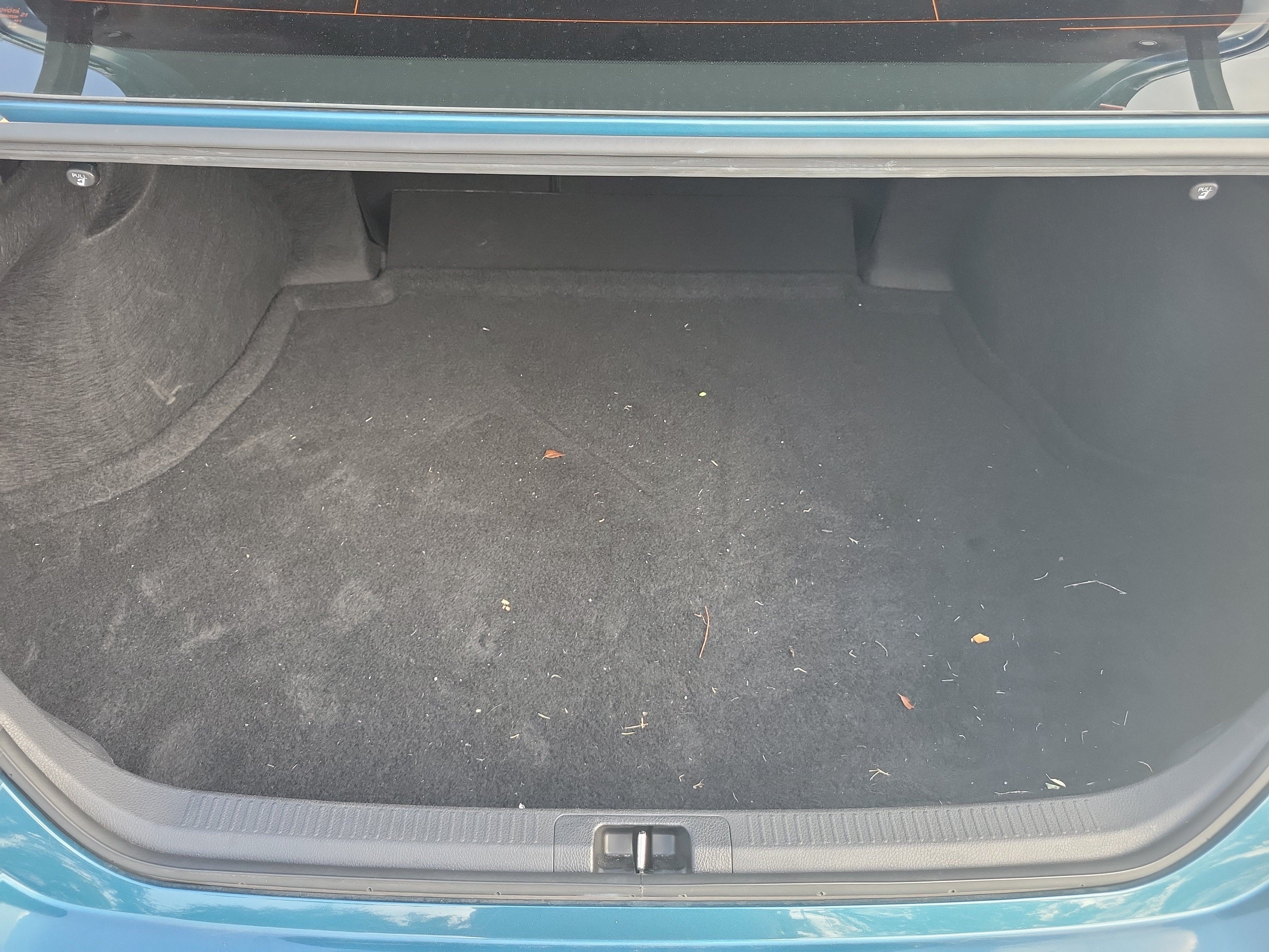 Used 2025 Toyota Camry LE FWD image 11