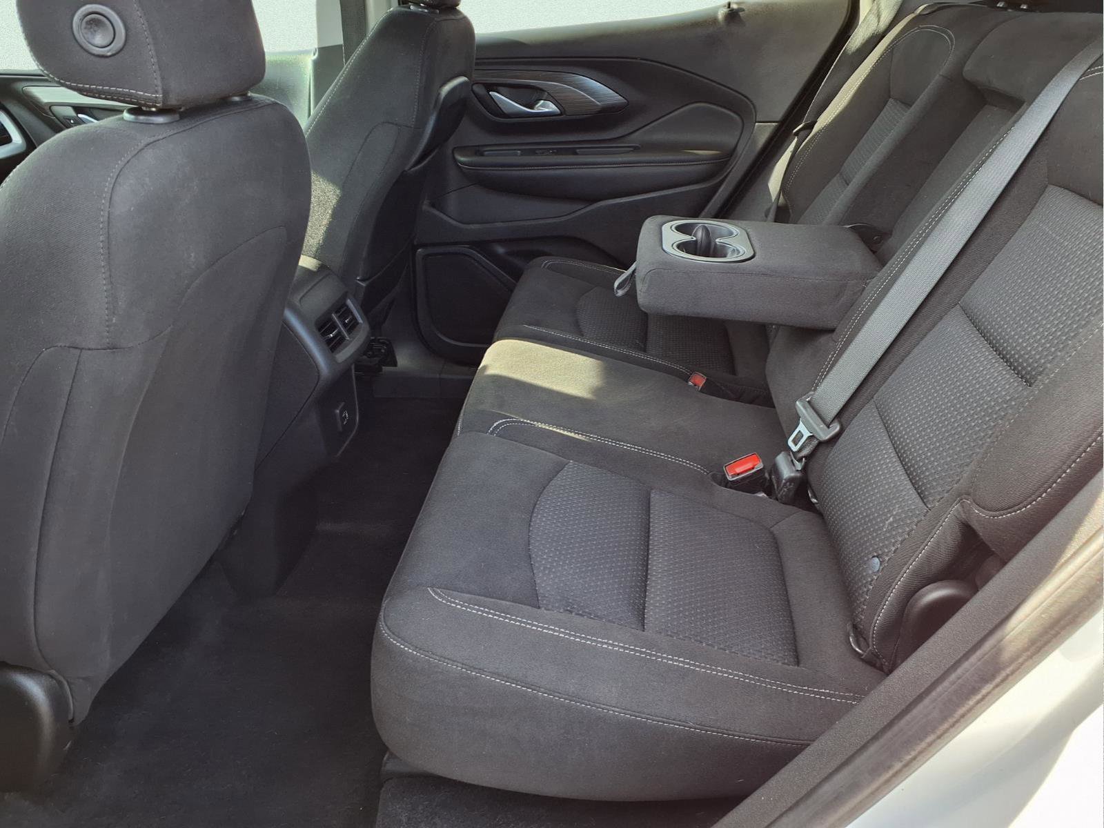 Used 2022 GMC Terrain SLE w/ Driver Convenience Package image 19