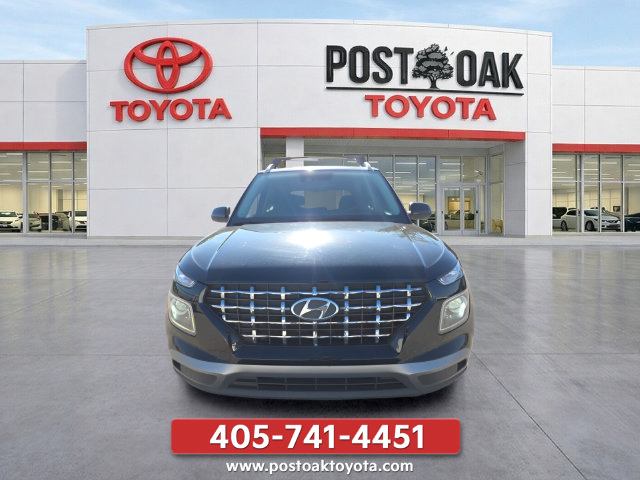 Used 2021 Hyundai Venue SEL w/ Premium Package FWD image 11