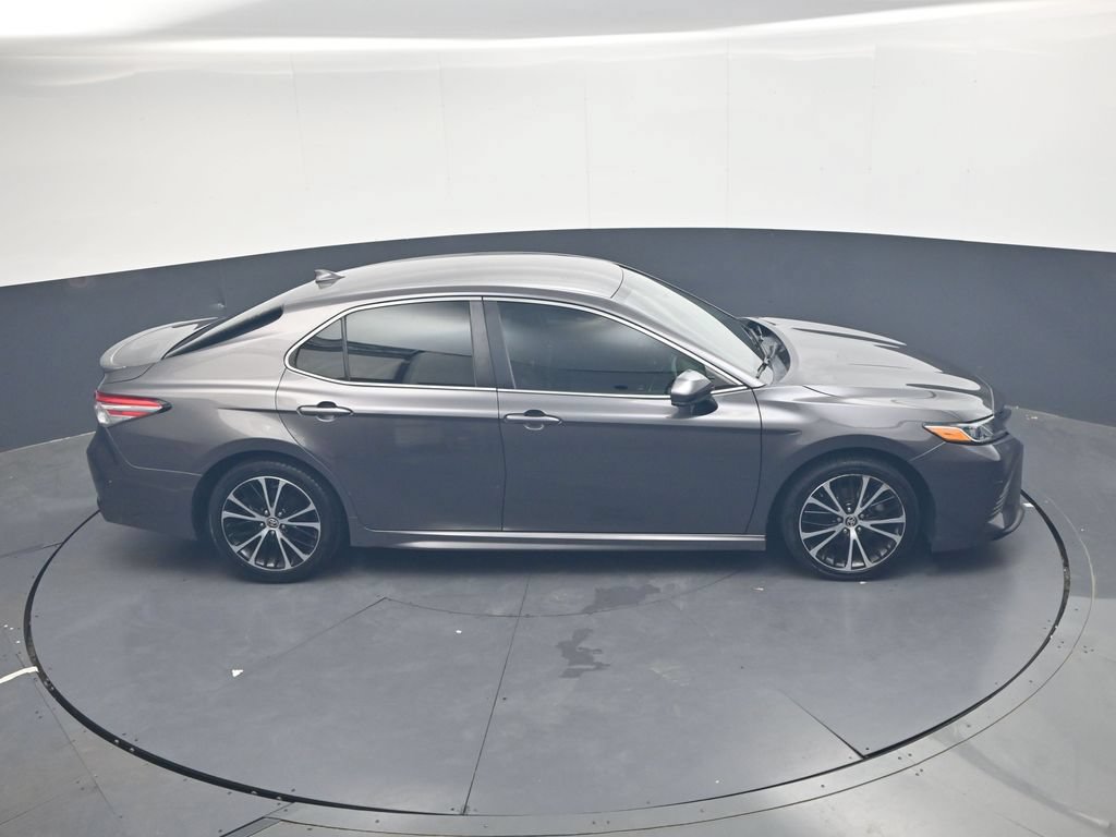 Used 2020 Toyota Camry SE FWD image 23