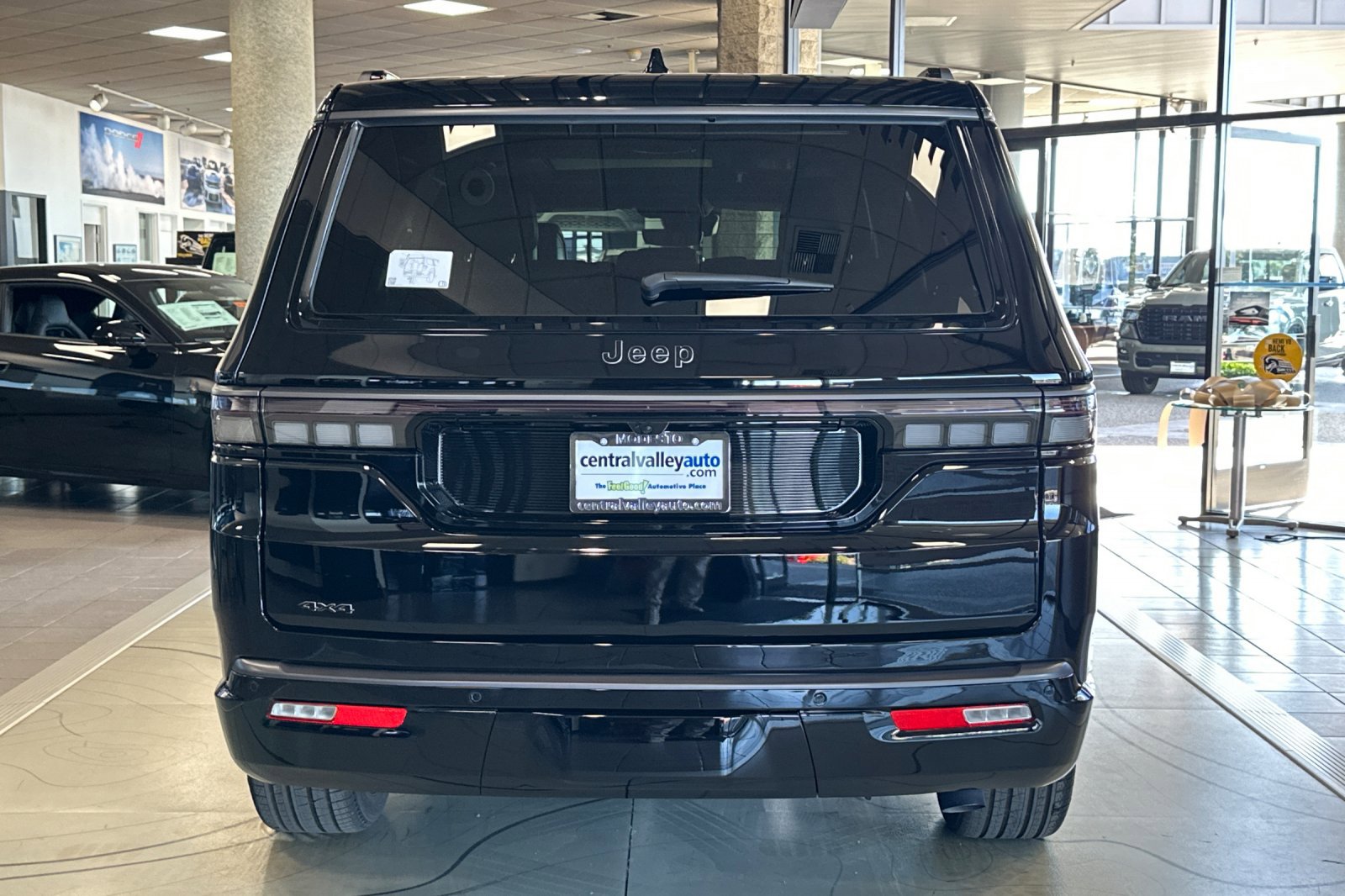 New 2026 Jeep Grand Wagoneer Limited AWD/4WD image 5