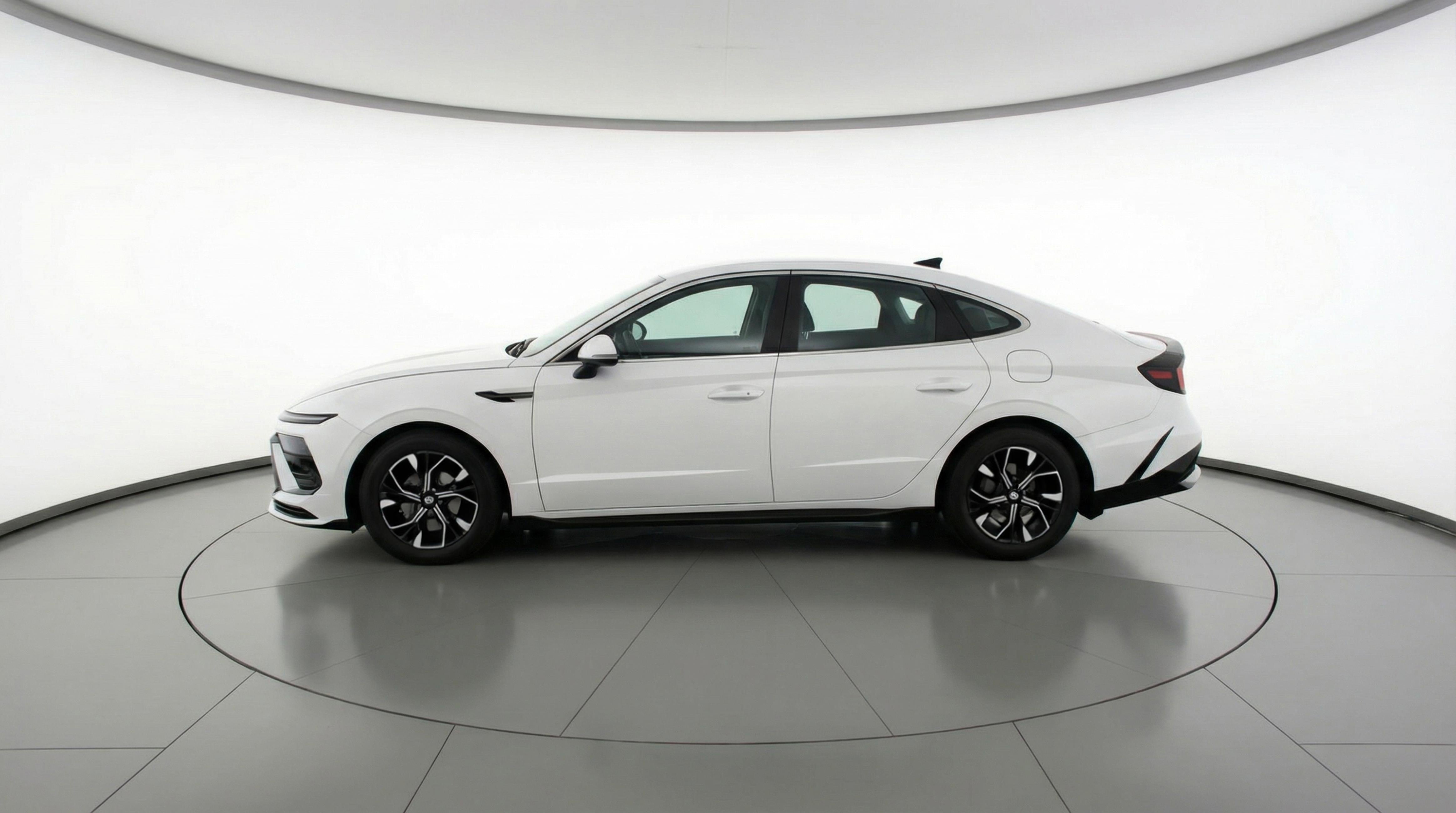 Used 2025 Hyundai Sonata SEL image 5