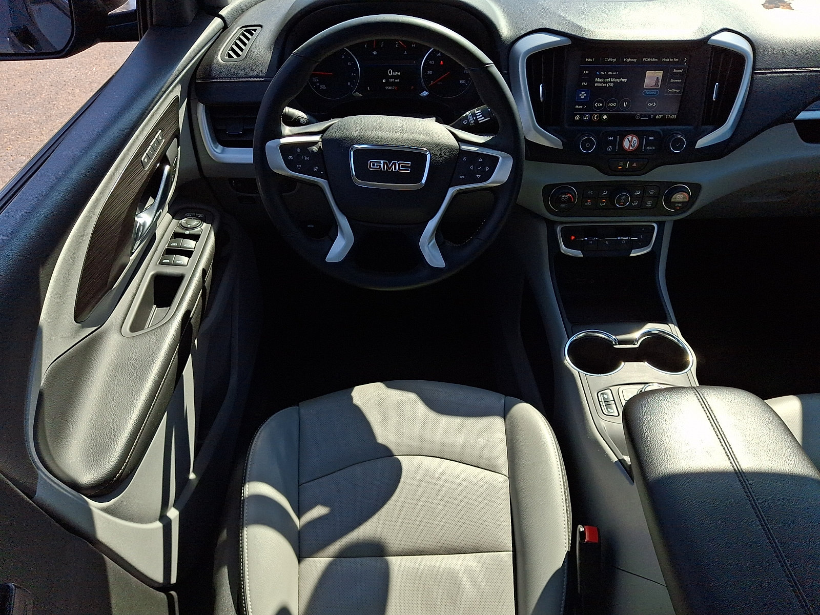 Used 2024 GMC Terrain SLT FWD image 13