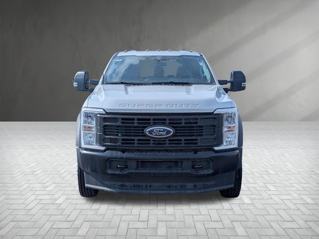 New 2025 Ford F550 4x4 Regular Cab Super Duty image 4