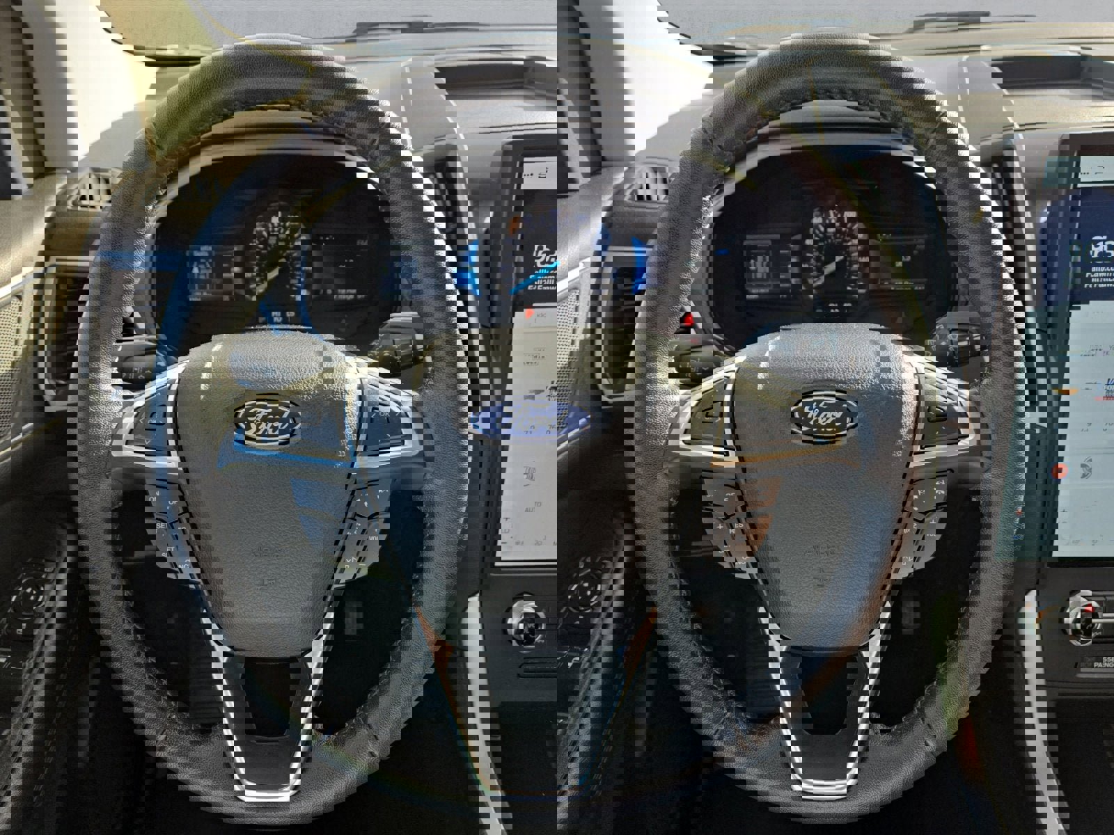 Certified 2022 Ford Edge SEL w/ Convenience Package image 13