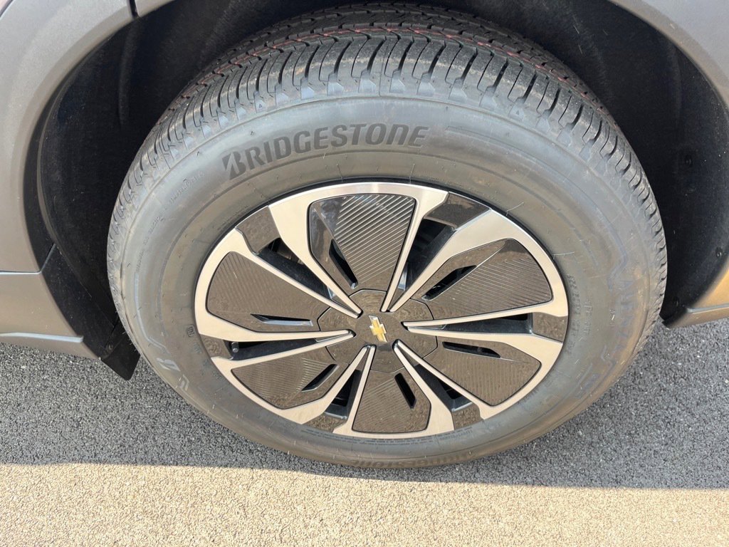 New 2025 Chevrolet Blazer EV LT image 7