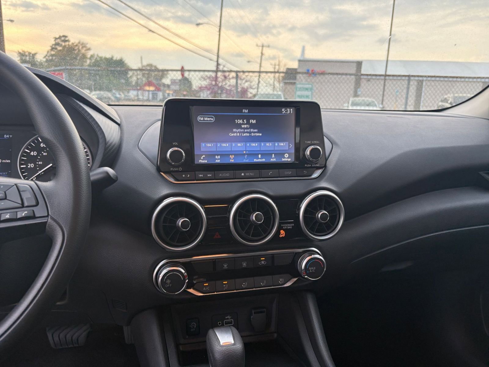 Used 2025 Nissan Sentra S FWD image 17