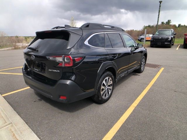 Used 2023 Subaru Outback Premium AWD/4WD image 6