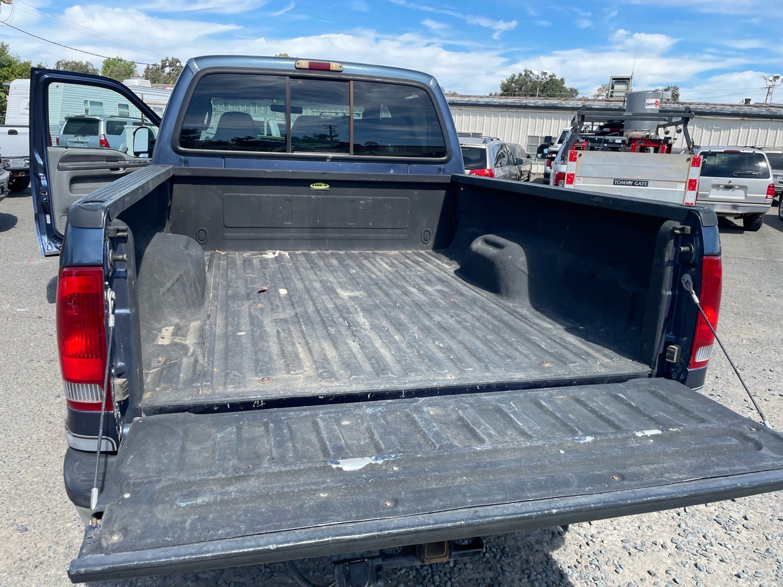 Used 2004 Ford F250 XLT AWD/4WD image 9
