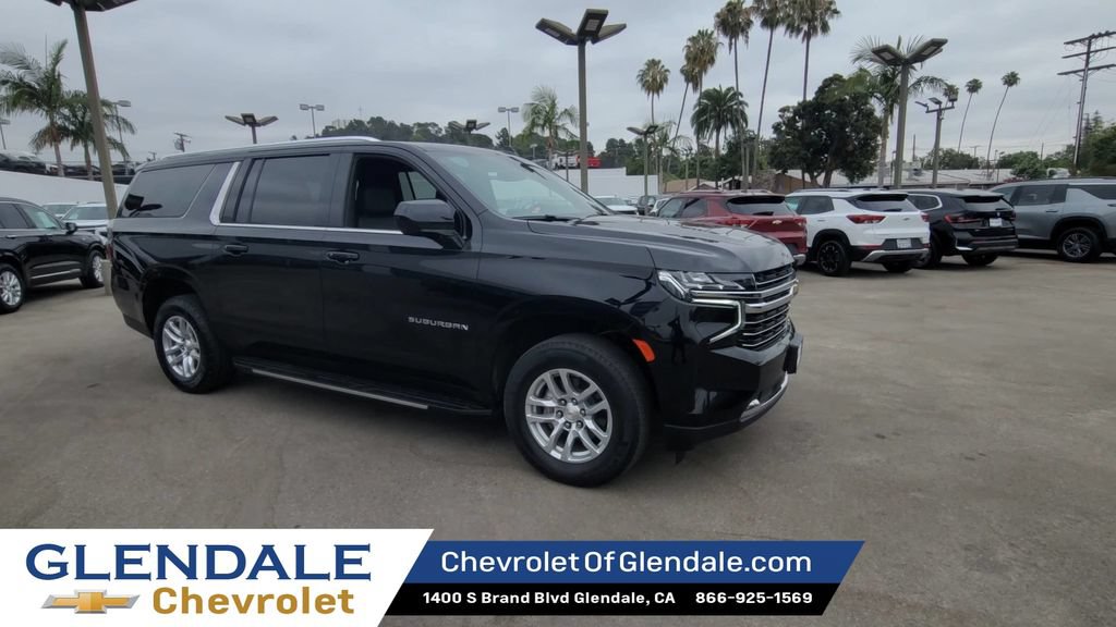 Certified 2024 Chevrolet Suburban LT AWD/4WD image 2