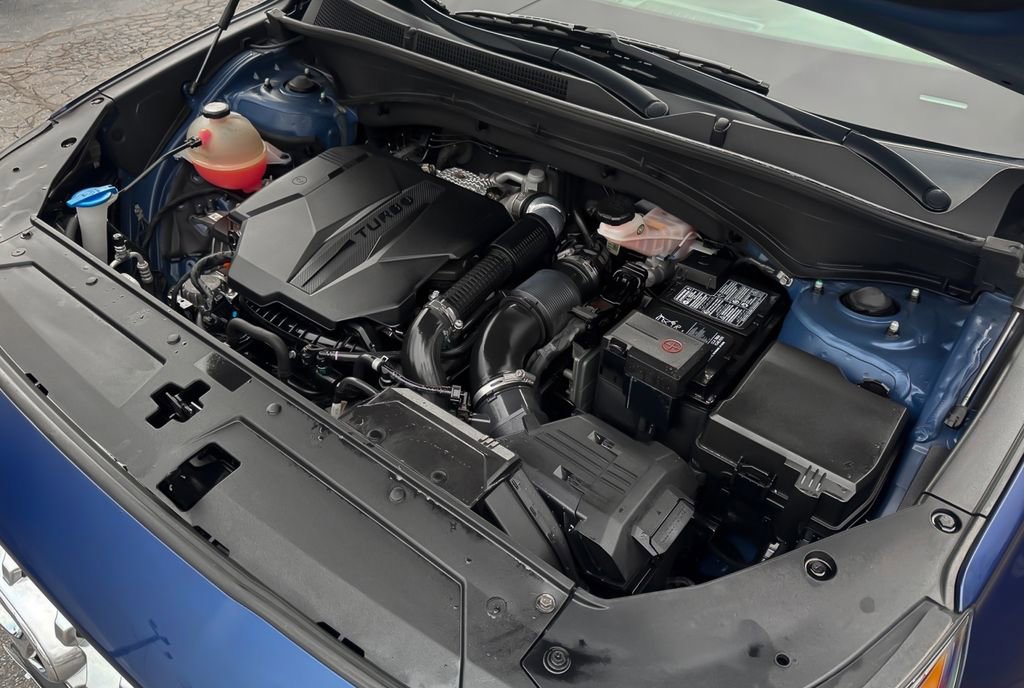 Used 2021 Hyundai Santa Fe Limited w/ Cargo Package image 35