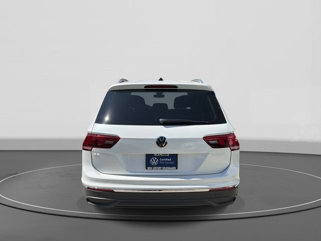 Certified 2023 Volkswagen Tiguan SE FWD image 4