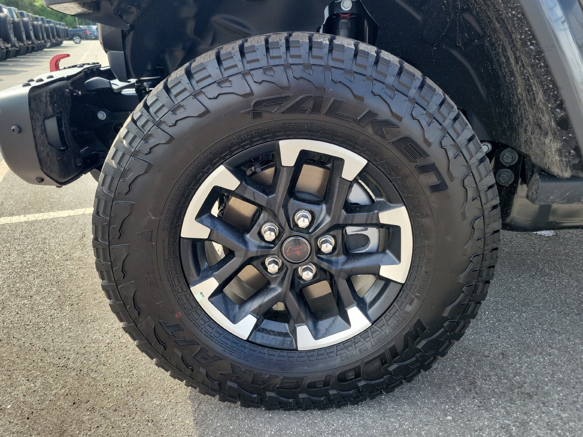 New 2026 Jeep Gladiator Rubicon w/ Steel Bumper Group AWD/4WD image 22