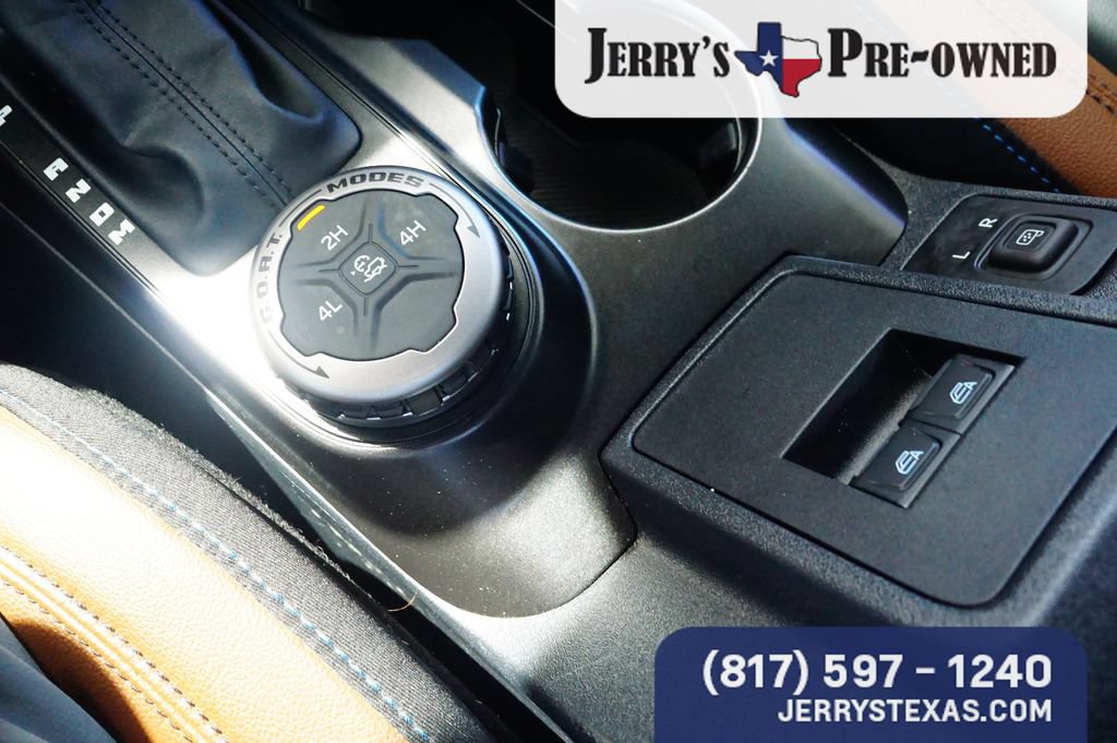 Used 2023 Ford Bronco Outer Banks AWD/4WD image 14