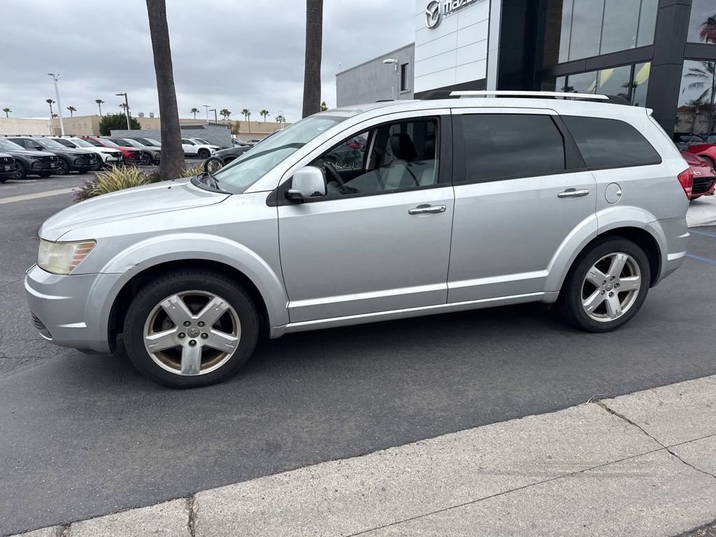 Used 2009 Dodge Journey R/T w/ Flexible Seating Group FWD image 8