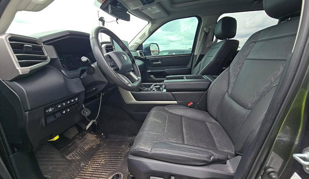 Used 2022 Toyota Tundra Limited AWD/4WD image 10