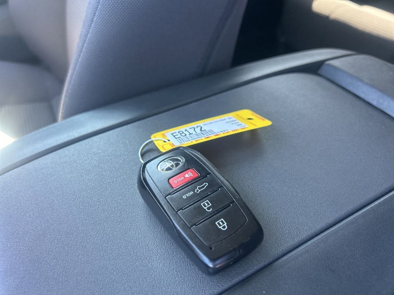 Used 2025 Toyota Highlander LE image 7