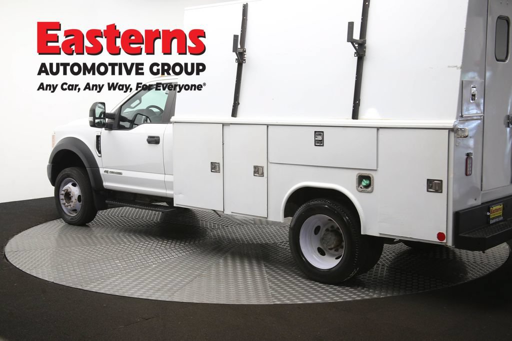 Used 2017 Ford F550 2WD Regular Cab Super Duty image 65