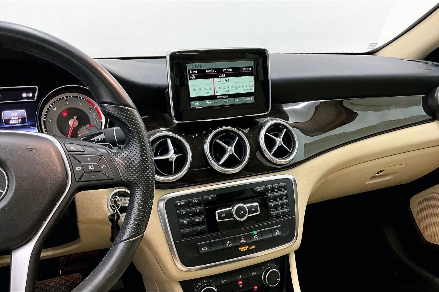 Used 2015 Mercedes-Benz GLA 250 4MATIC image 6