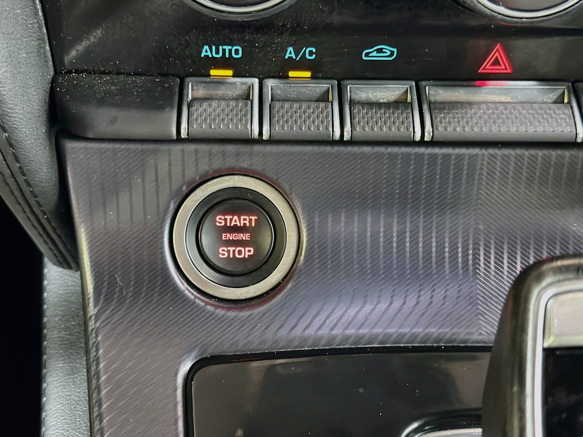 Used 2023 Jaguar F-TYPE R-Dynamic AWD/4WD image 33