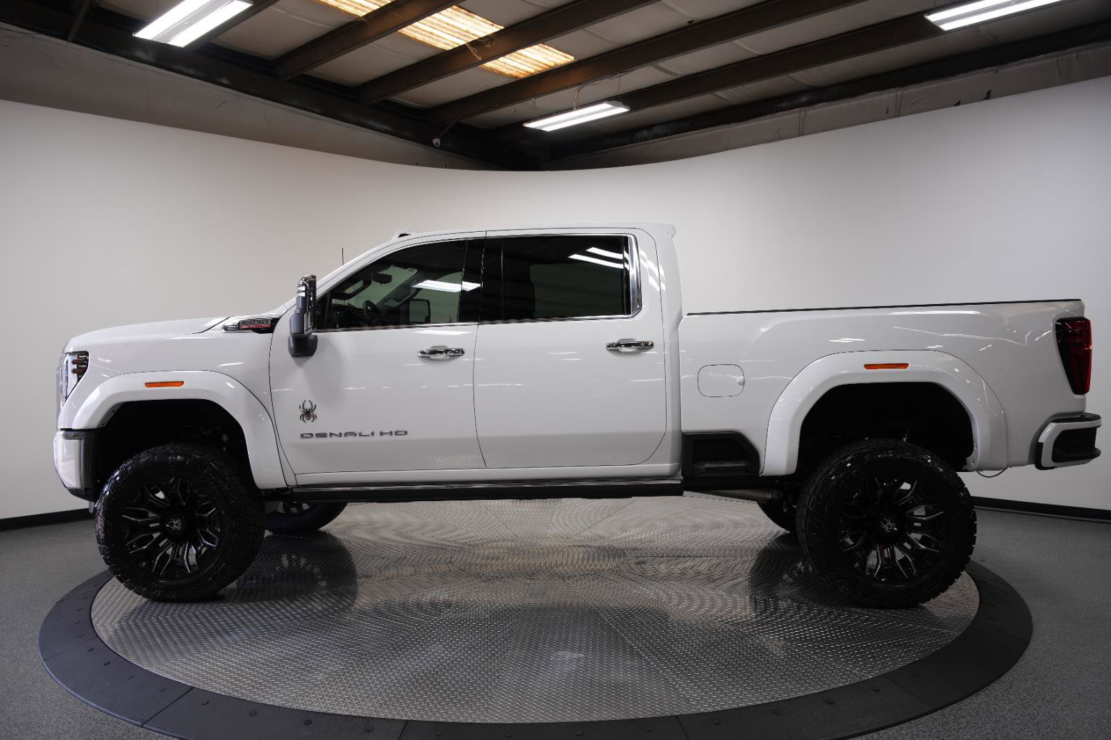 New 2025 GMC Sierra 2500 Denali w/ Denali Reserve Package image 7