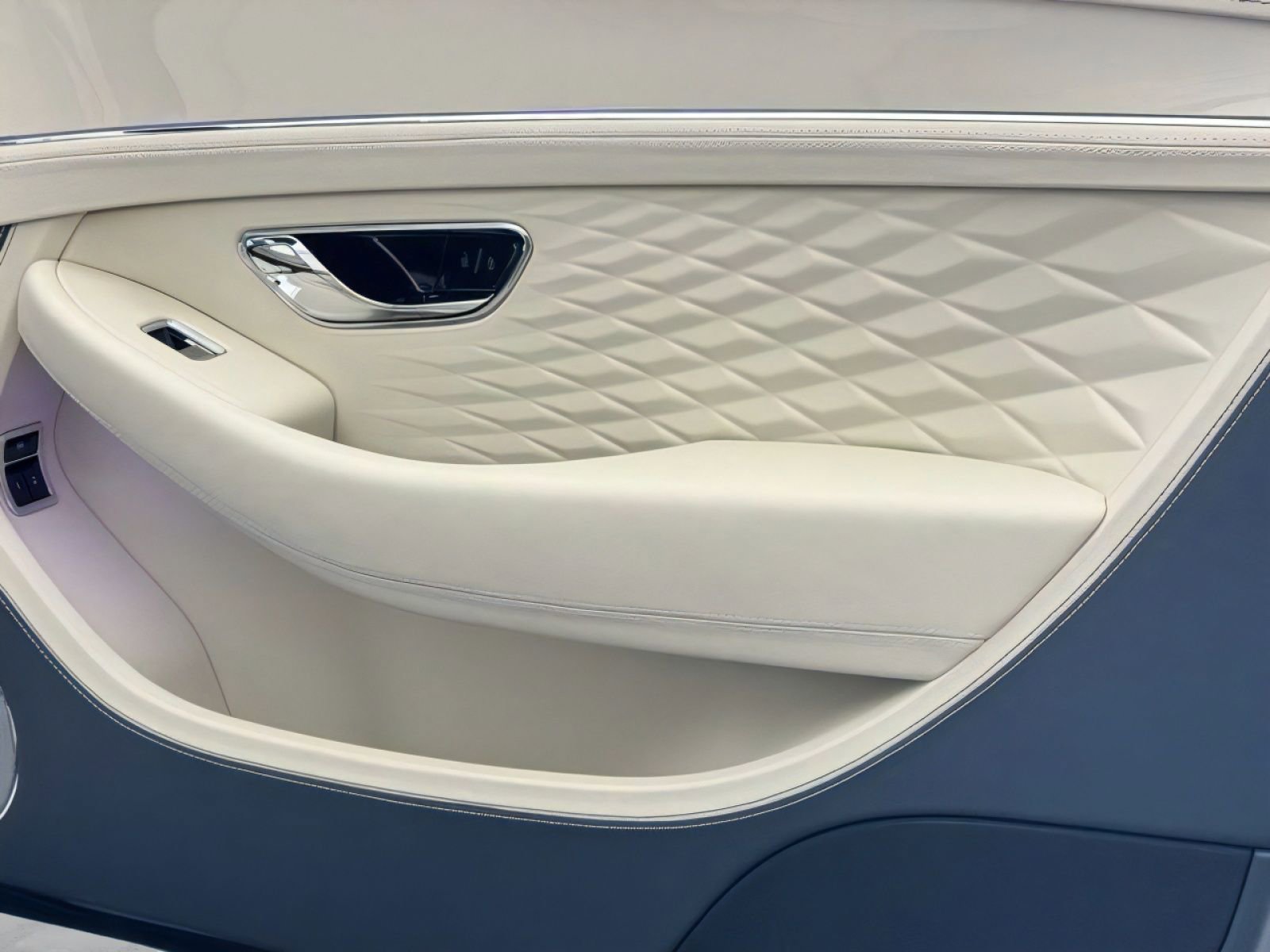 New 2026 Bentley Continental GTC AWD/4WD image 36