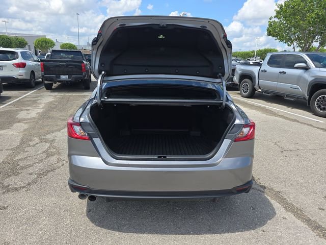 Used 2025 Toyota Camry SE w/ Convenience Package FWD image 12
