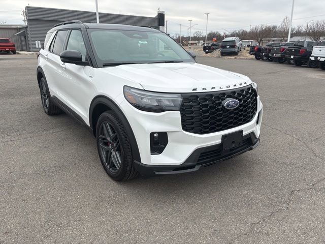 New 2026 Ford Explorer ST-Line w/ ST-Line Street Pack image 7