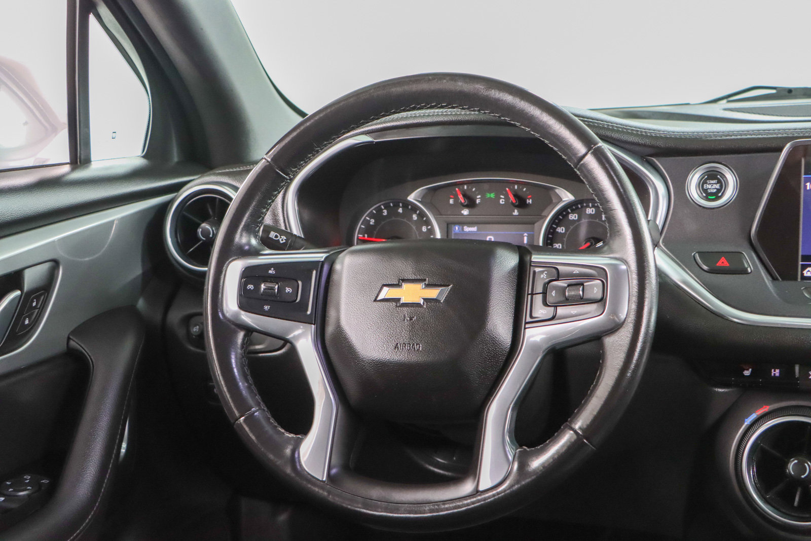 Used 2019 Chevrolet Blazer LT image 12
