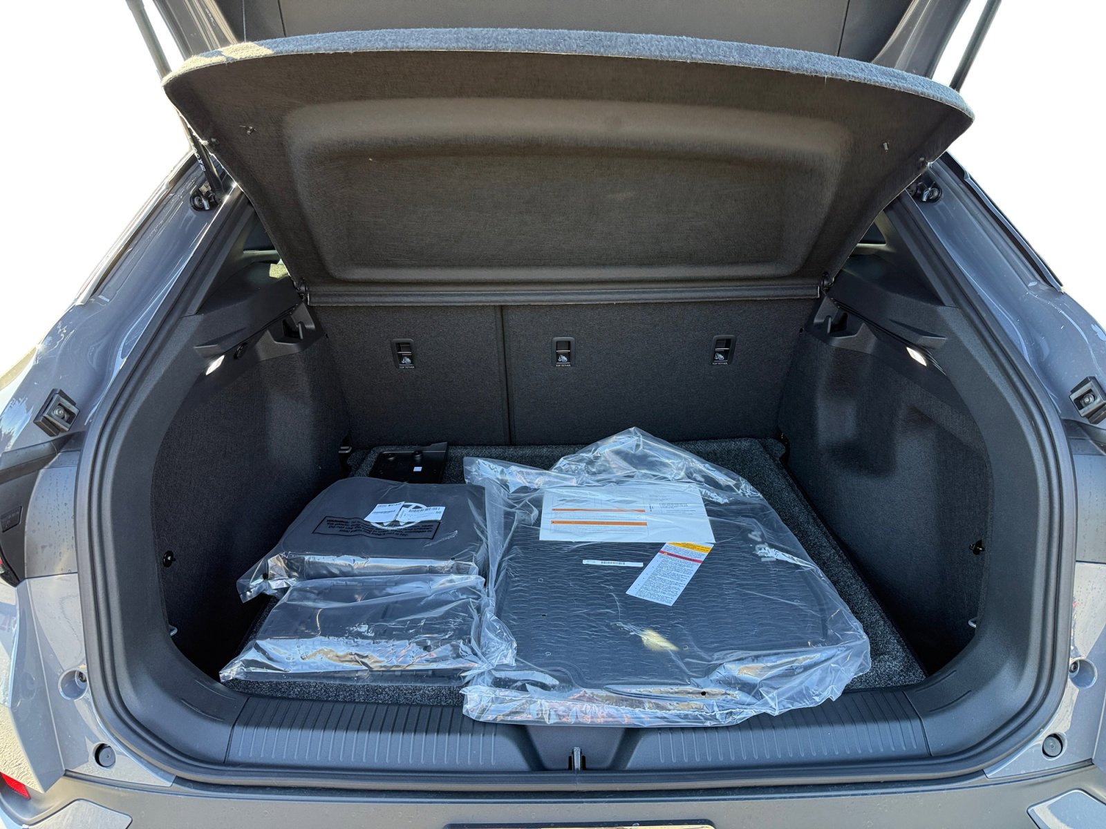 New 2025 Volkswagen ID.4 Pro RWD image 17