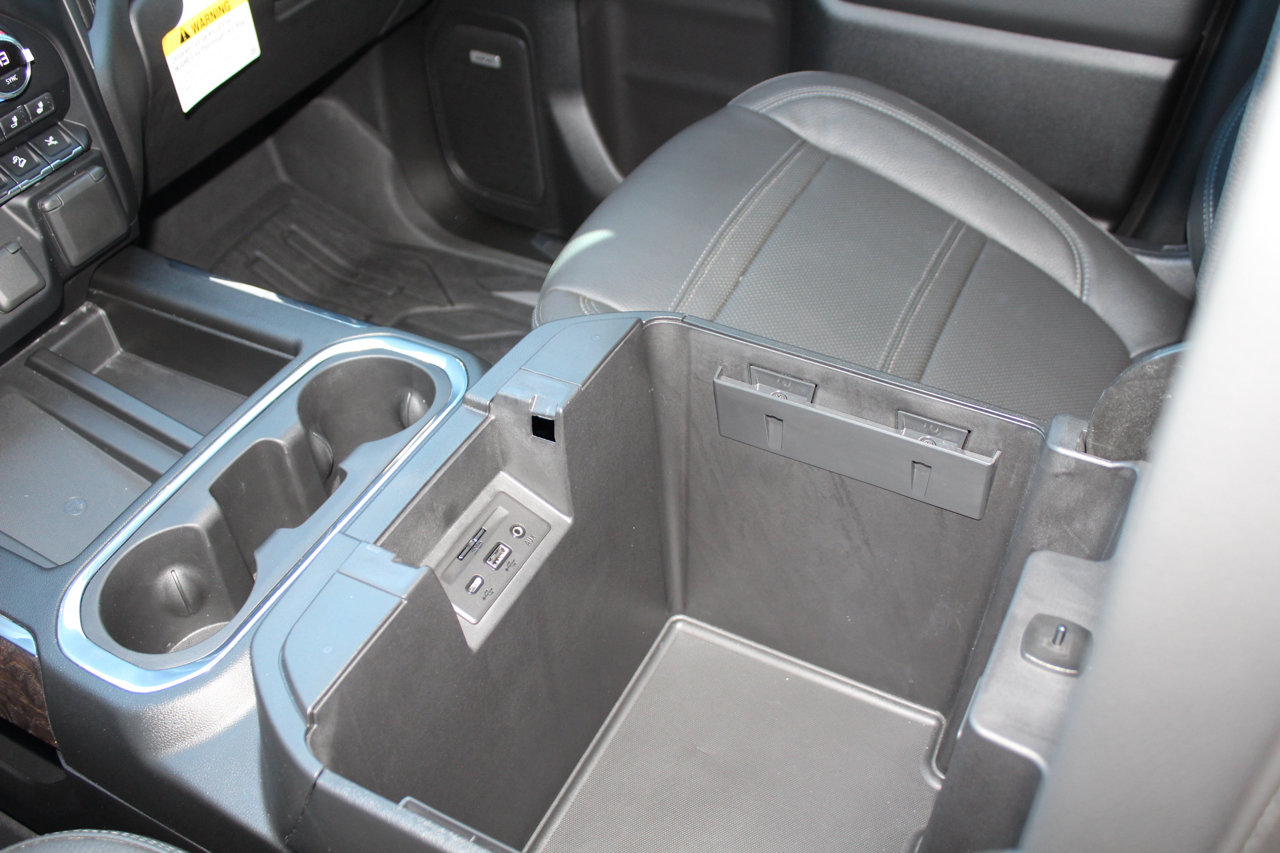 Used 2022 GMC Sierra 3500 Denali w/ Denali Ultimate Package image 68