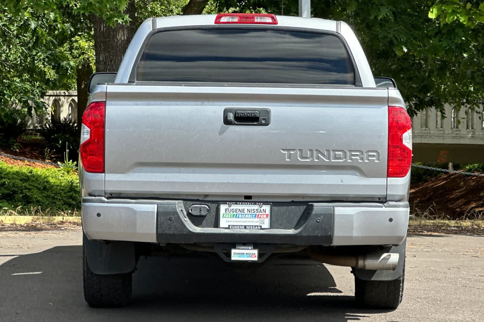 Used 2018 Toyota Tundra SR5 w/ SR5 Upgrade Package RWD image 7
