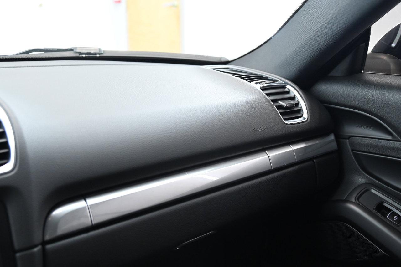 Used 2016 Porsche Cayman image 36