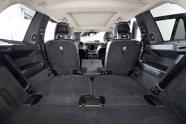 Used 2016 Volvo XC90 T6 Momentum w/ Momentum Plus Package image 24