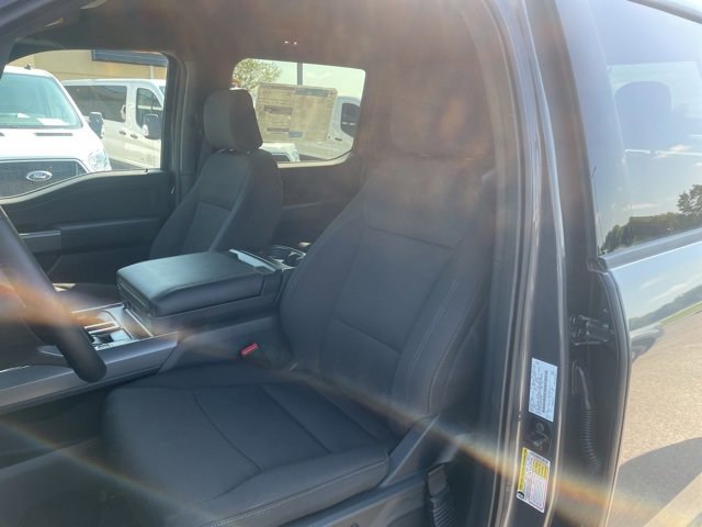 New 2025 Ford F150 XLT w/ Equipment Group 302A MID image 28