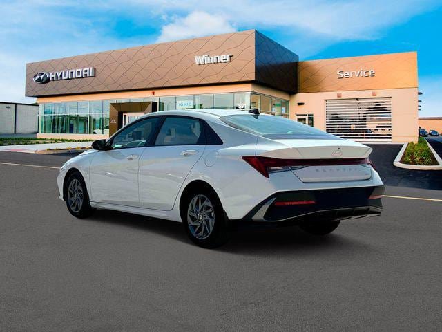 New 2025 Hyundai Elantra Blue FWD image 5