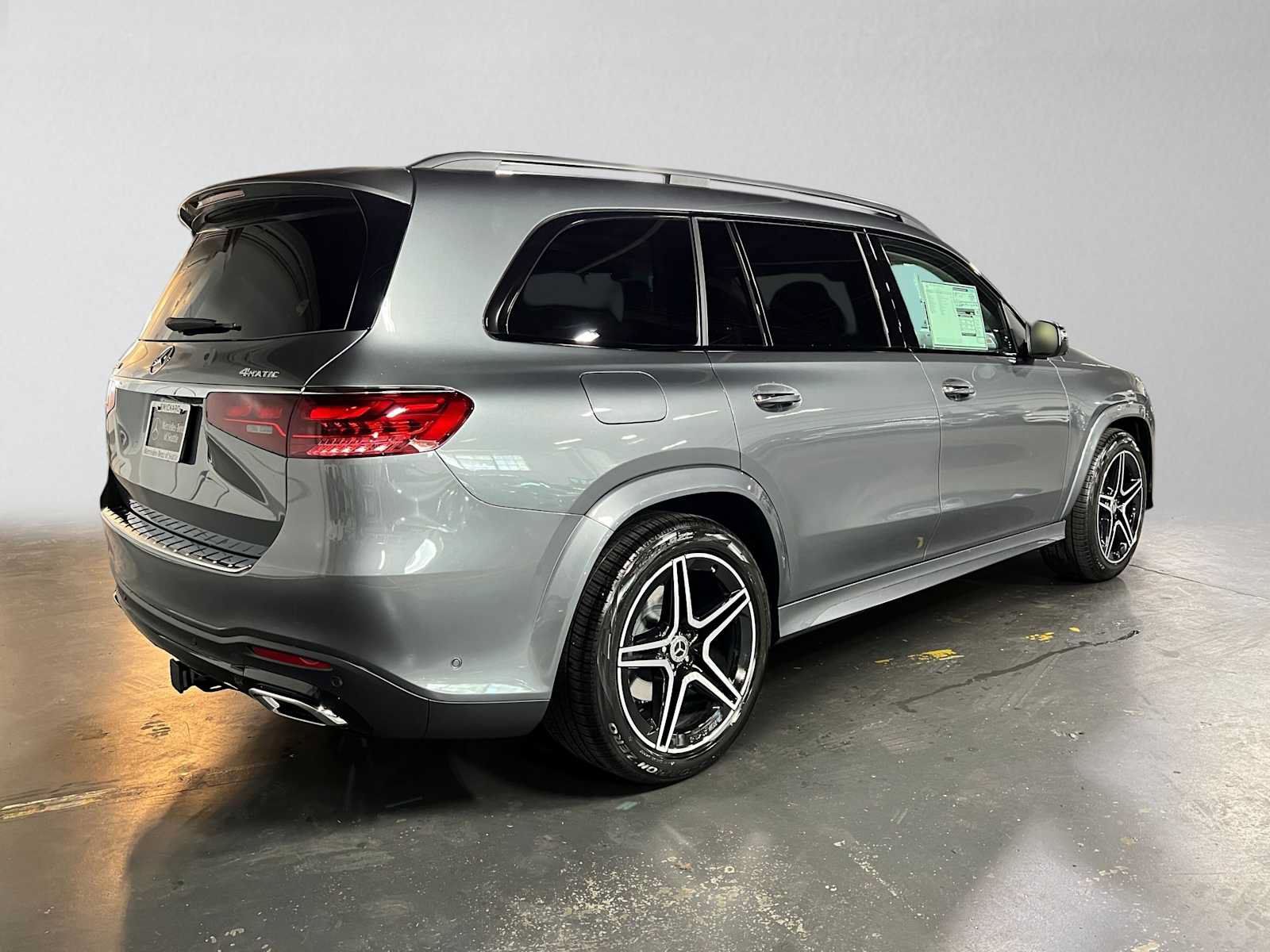 New 2026 Mercedes-Benz GLS 450 4MATIC image 3