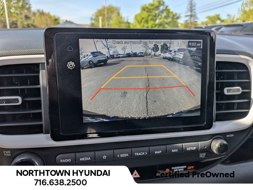 Used 2025 Hyundai Venue Limited FWD image 22
