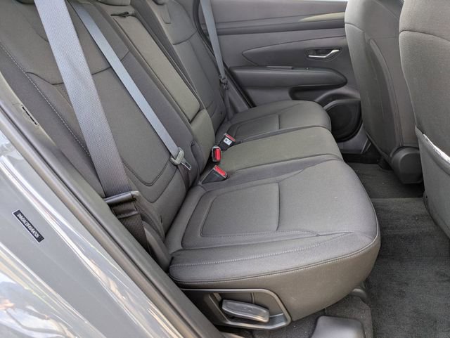 Certified 2025 Hyundai Tucson SE image 17