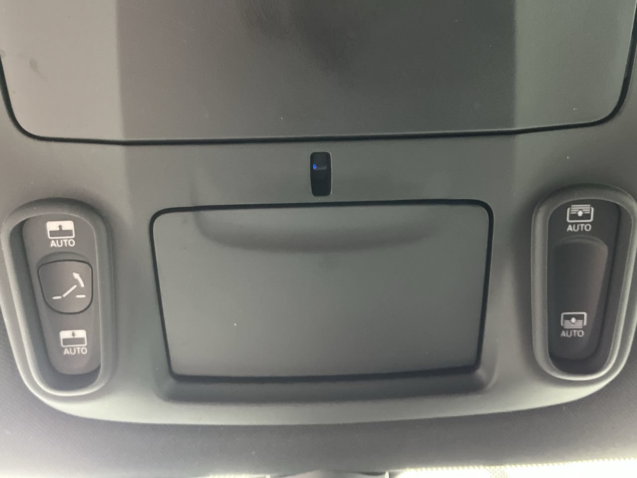 Used 2022 Chrysler Pacifica Limited w/ S Appearance Package FWD image 29