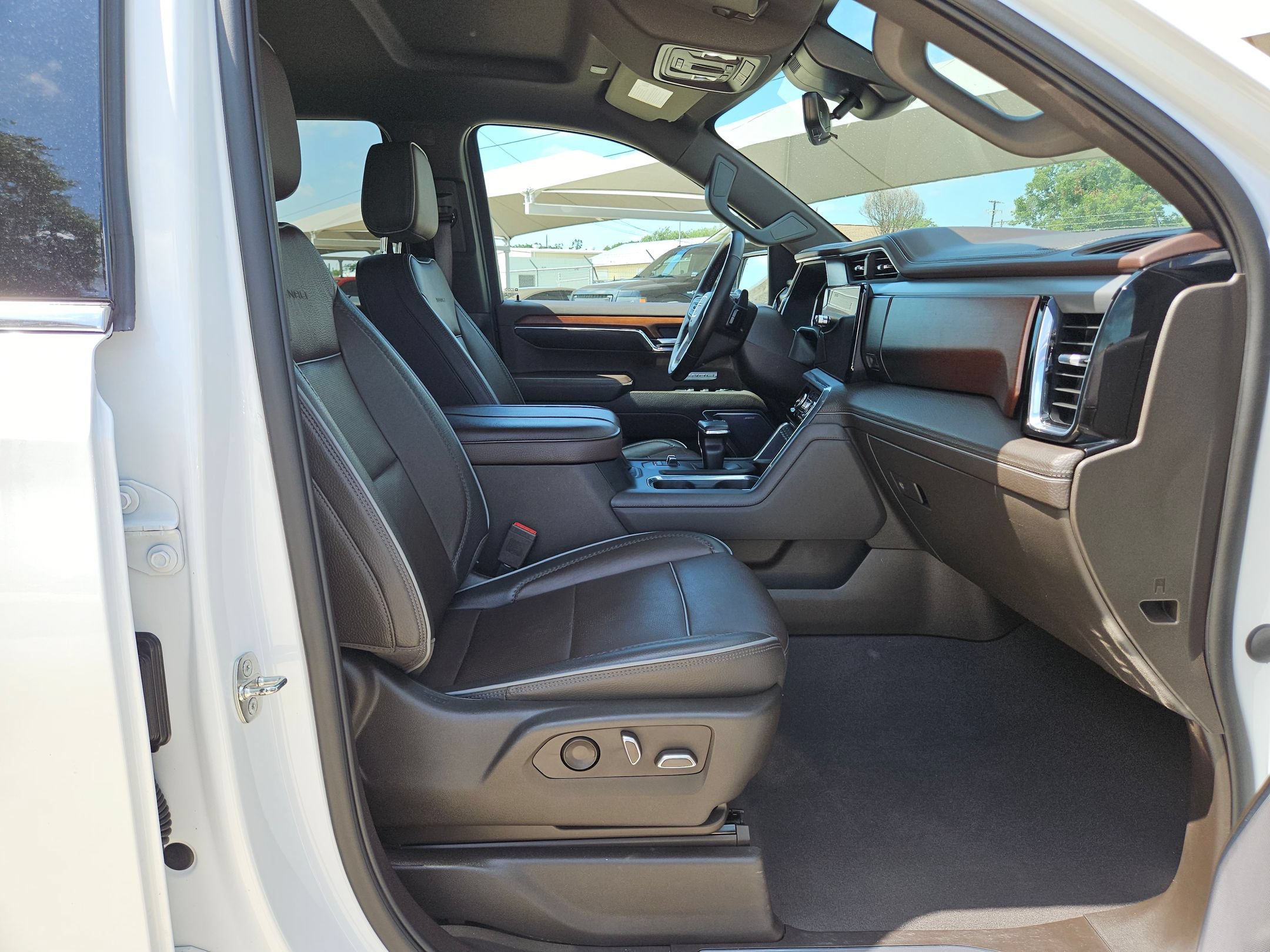Certified 2023 GMC Sierra 1500 Denali w/ Technology Package AWD/4WD image 27