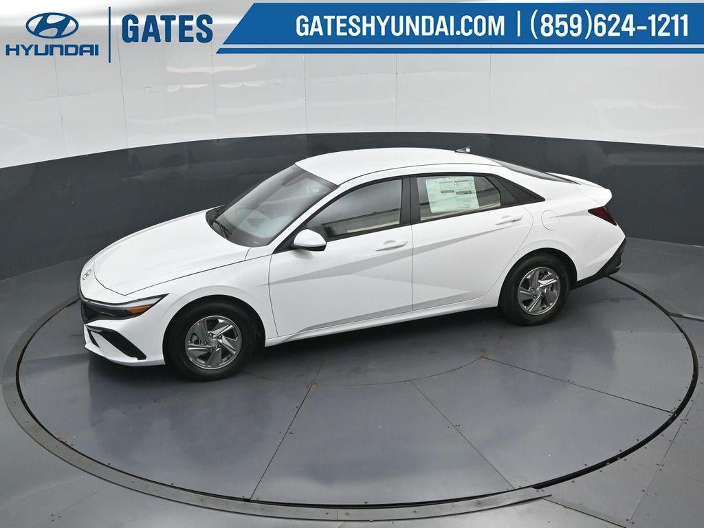 New 2026 Hyundai Elantra SE FWD image 46