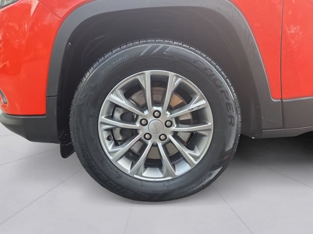 Used 2021 Jeep Cherokee Latitude Lux w/ Sun & Sound Group AWD/4WD image 9