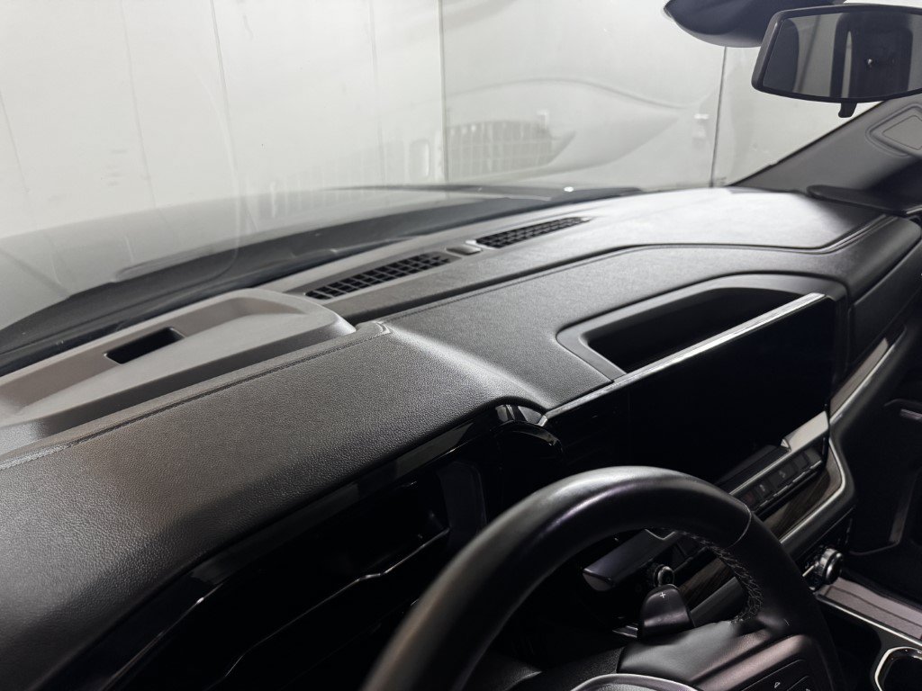 Used 2025 GMC Sierra 1500 Elevation w/ Preferred Package AWD/4WD image 30